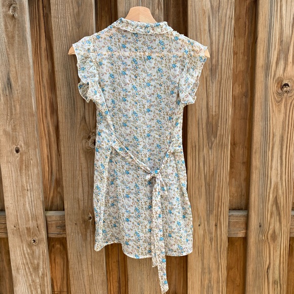 Sweet Sheer Ruffled Floral Maternity Blouse - Picture 4 of 5